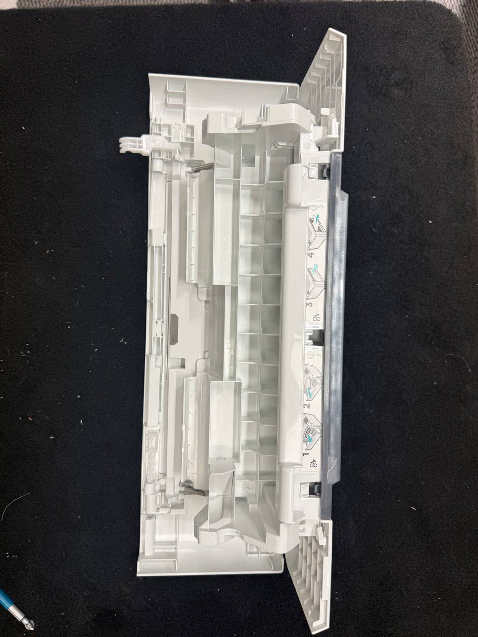 Дверца картриджа HP LJ Pro M406 — миниатюра 3