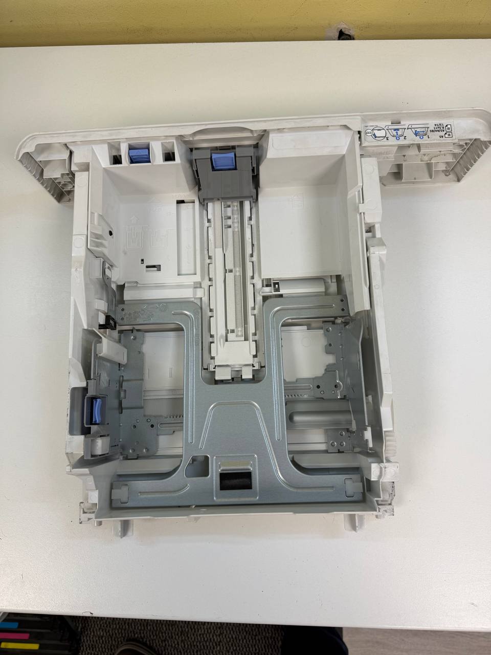 Лоток 2 HP LJ Enterprise M607/ M608/ M609/ M631/ M632/ M633