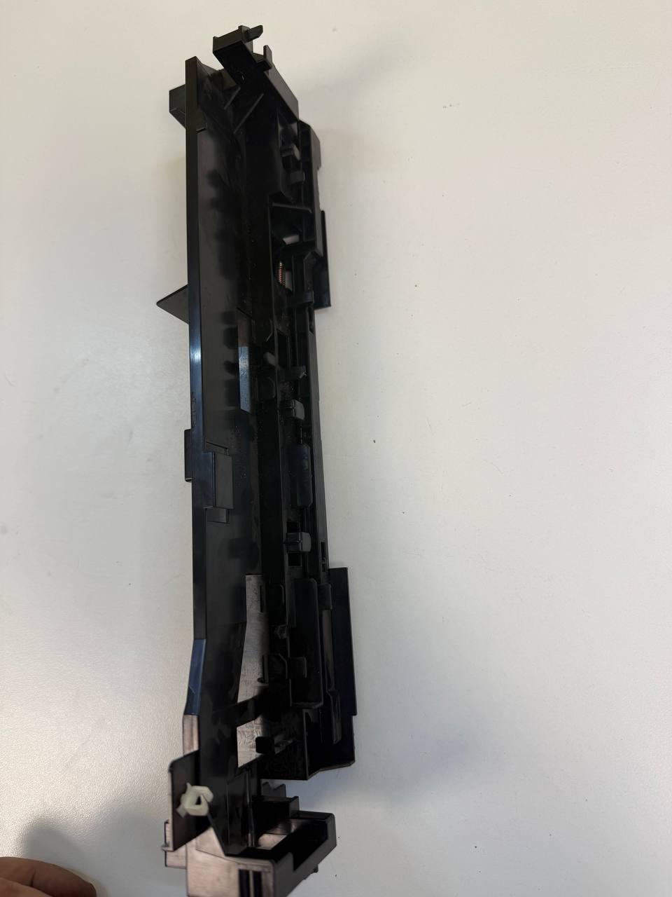 Фиксатор передней крышки HP m607