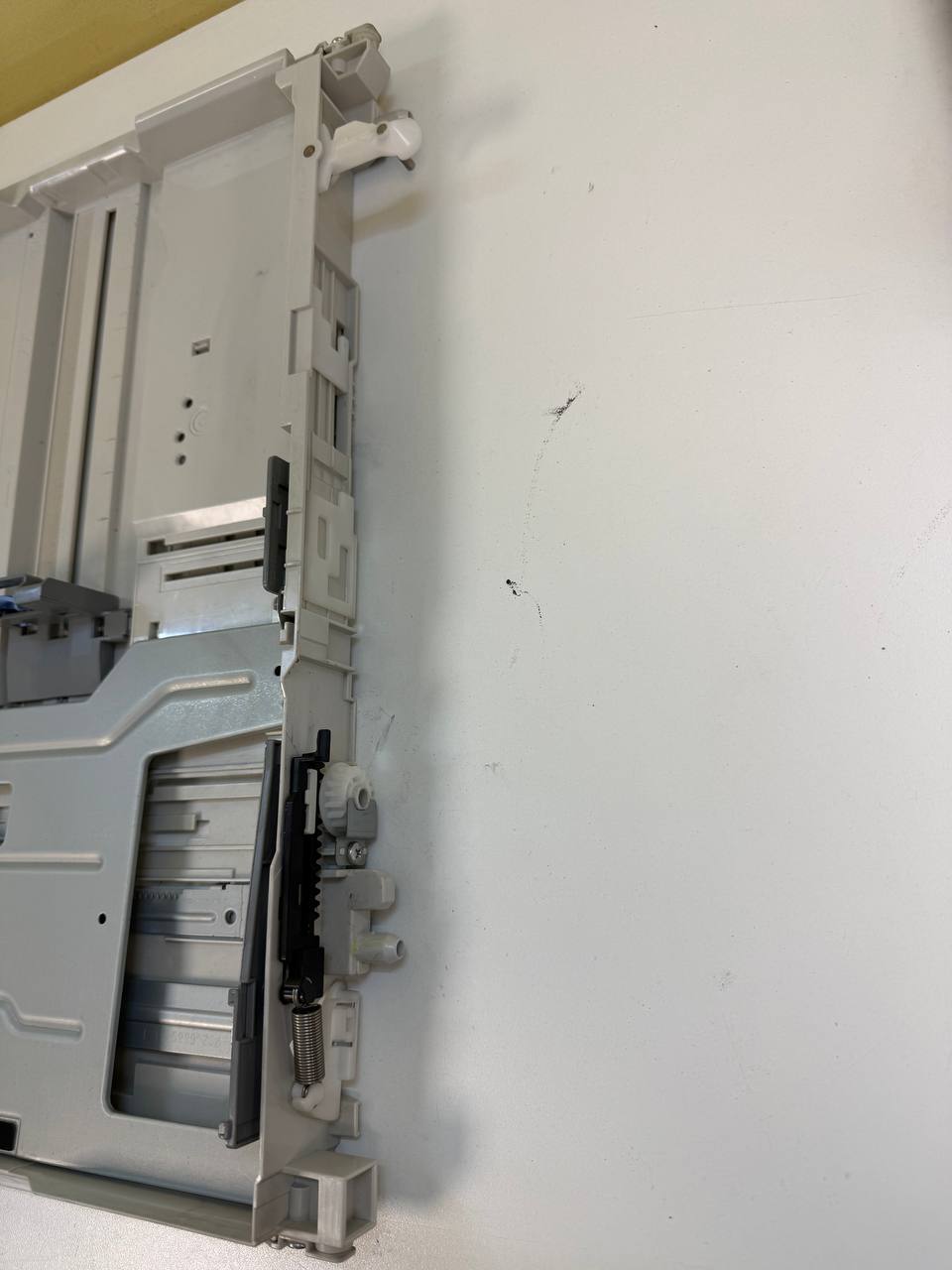 Оригинальный лоток для листовой бумаги HP  250 для HP LaserJet M750, M775, CP5225, 5525 — миниатюра 4