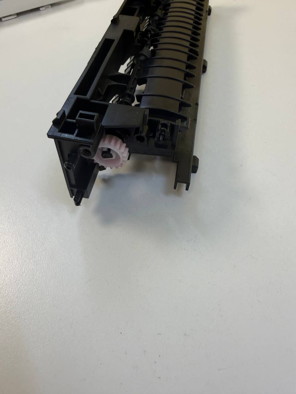 Узел выхода бумаги HP LJ Pro M402/406/M426/428