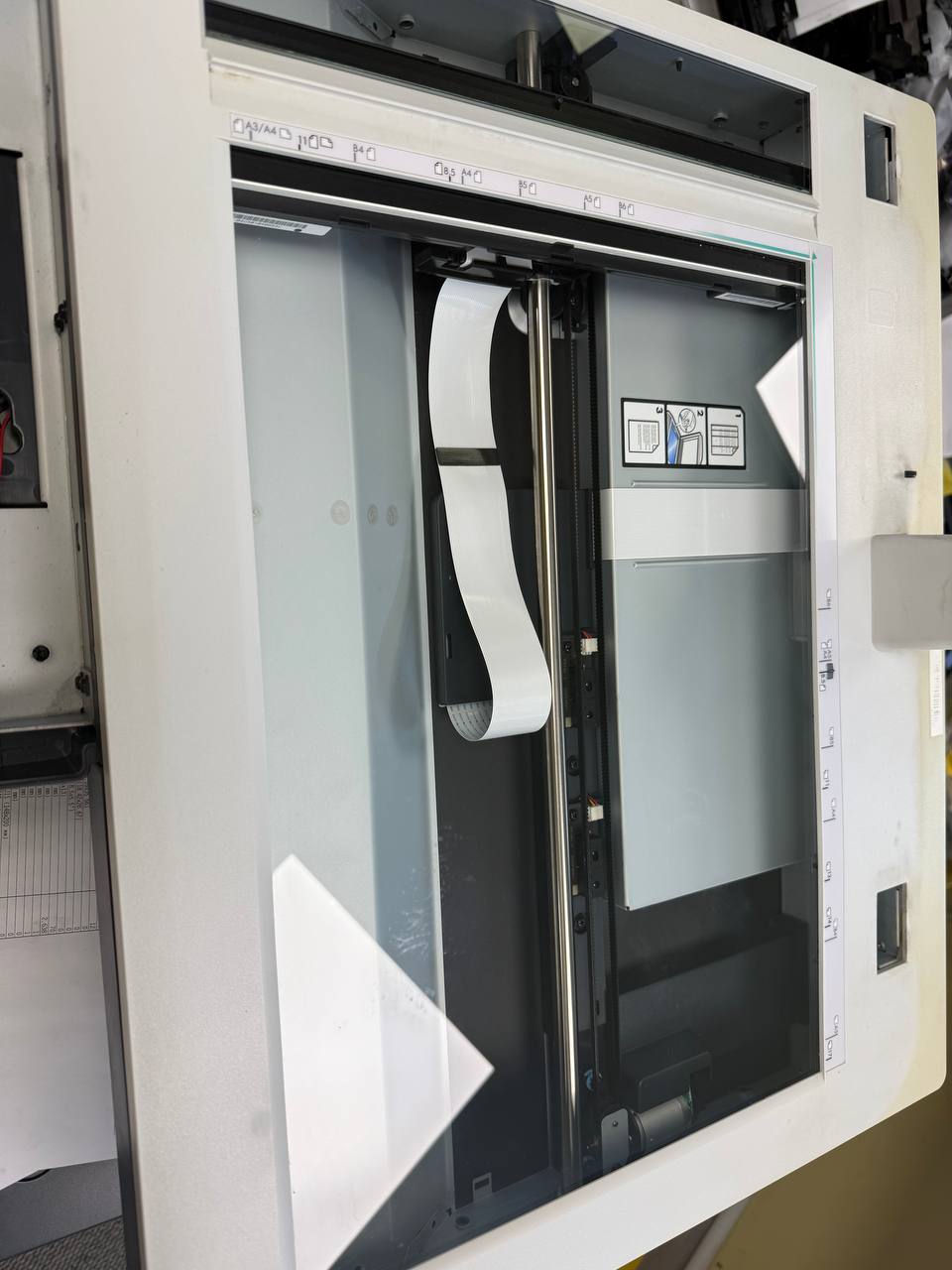 Планшетный сканер  HP LaserJet Enterprise 700 M725 MFP — миниатюра 2