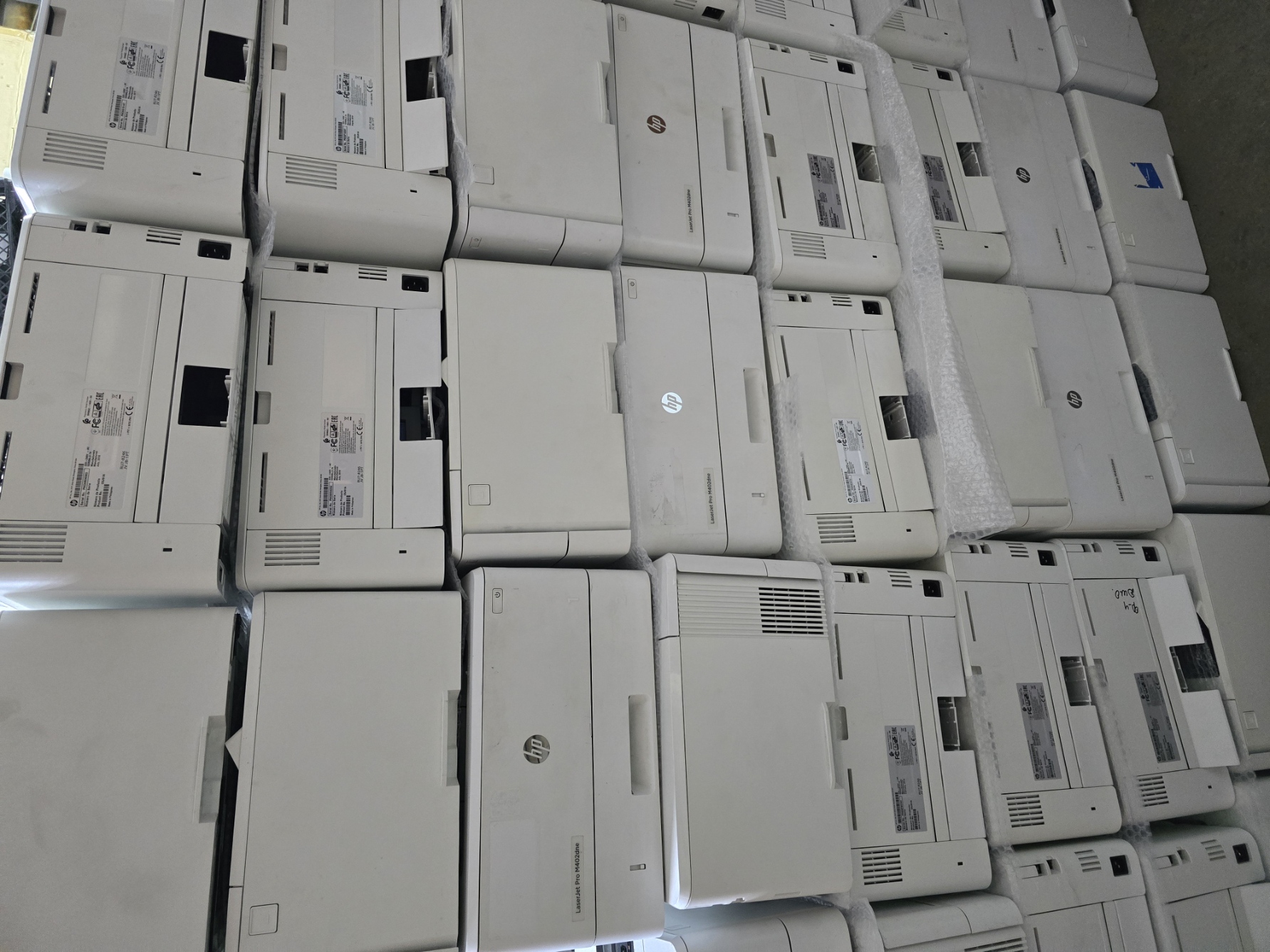 Принтер HP M402dne — миниатюра 3