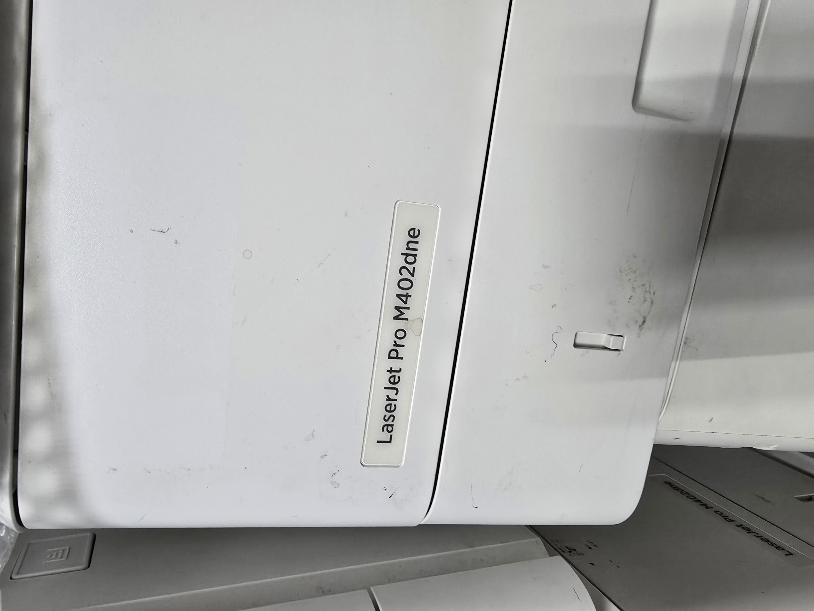 Принтер HP M402dne — миниатюра 2